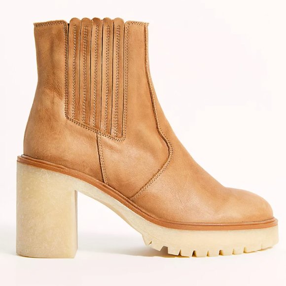 Free People James Chelsea Heeled Boots in Tan Leather - Picture 4 of 17